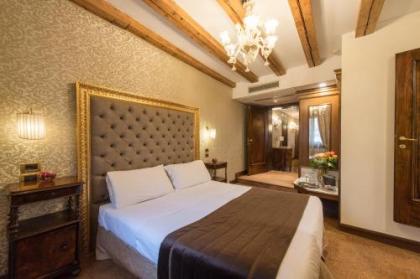 Palazzo Bembo - Exclusive Accommodation - image 20