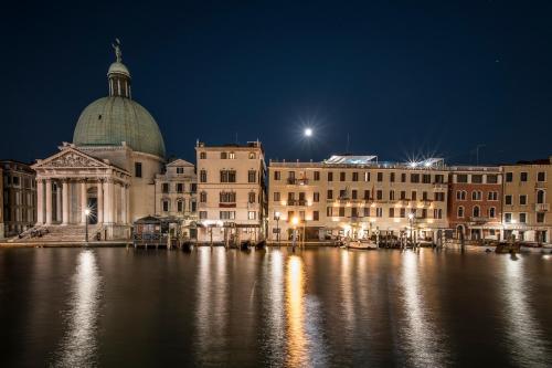 Hotel Carlton On The Grand Canal - image 4