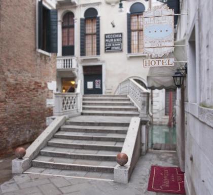 Hotel Al Ponte Dei Sospiri - image 14