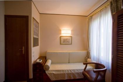 Hotel Agli Alboretti - image 13