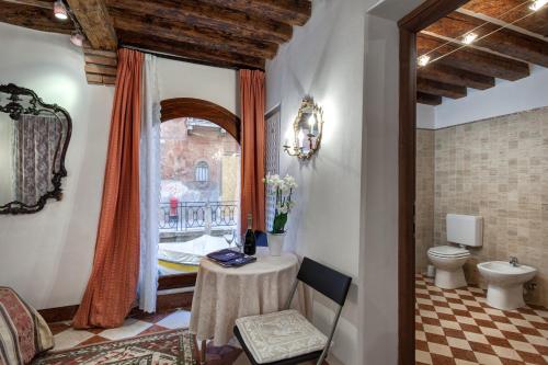 Nice Venice Apartments in San Marco - image 3