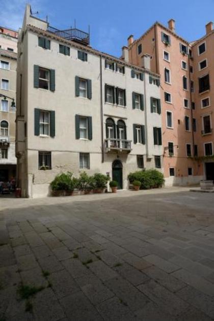 Corte Barozzi Venice Suites - image 1