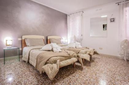 Venice Dream House - image 11