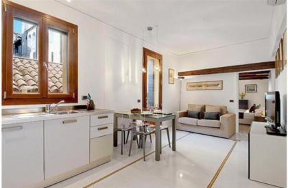 Salmaso Apartments - image 3