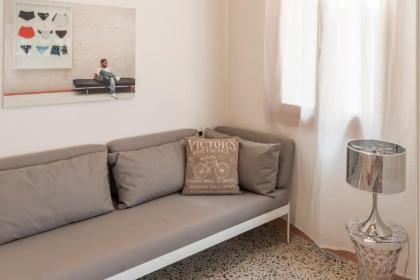 Accademia Charm Apartments - image 16