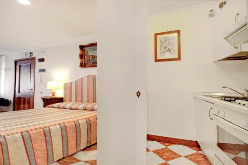 Palazzo Schiavoni Suite-Apartments - image 2