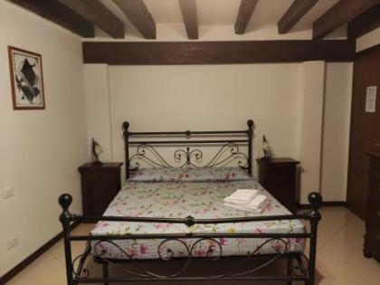 Sweet Venice - rooms & apartments - image 1