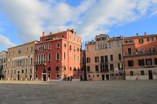 Sant'Angelo - Fenice Apartments in Venice - main image