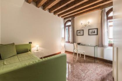 Ca' Del Monastero 5 Collection Cosy Apartment for 4 Guests - image 4