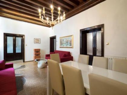 San Marco Schiavoni apartments - image 13