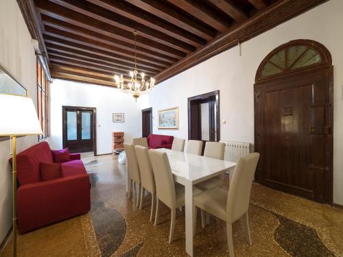 San Marco Schiavoni apartments - image 3