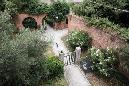 Venetian Mood: Secret Garden - image 9