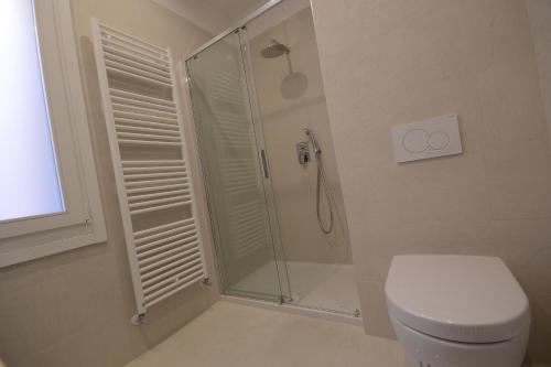 Rialto Bridge Luxury apartment - image 6