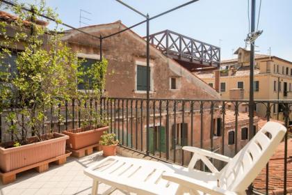 Venice Altanina Apartment - image 1