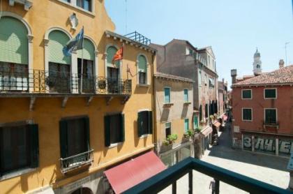 Venice Resorts Guest House - image 15