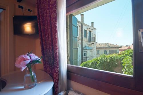 Venice Resorts Guest House - image 6