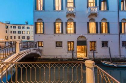 Palazzo Morosini Degli Spezieri - Apartments - image 9