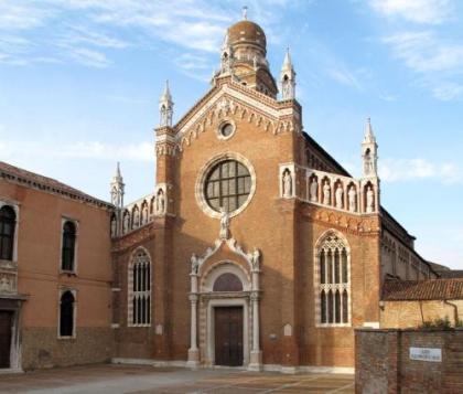 Bluesky - Cannaregio court of Venice - image 13