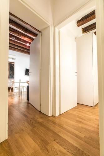 Arsenale Design Apartment R&R - image 7