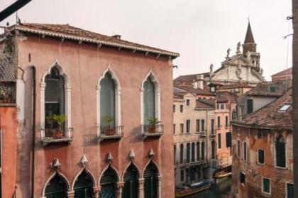 La Fenice Double Canal view - image 15