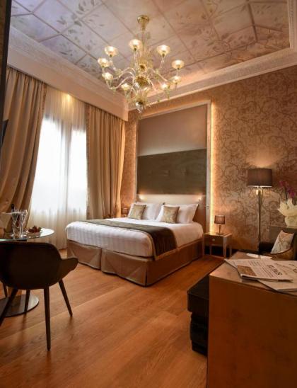 Santa Croce Boutique Hotel - image 2