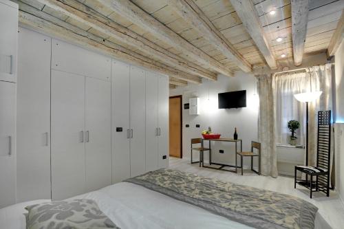 Ca' Grimana by Bricola Apartments - image 6