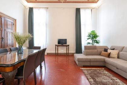 Venice Luxury Apartments - image 19