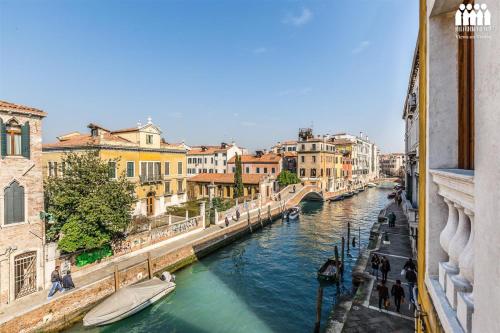 Ca' Degli Armeni Canal View - main image