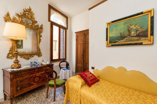 Luxury Venetian Rooms - image 2