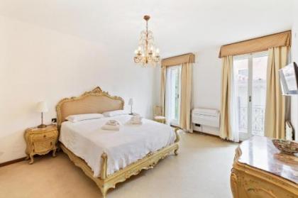 Venice Castello Elegant Apartment - image 18