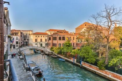 Ca Dei Greci Canal View - image 3