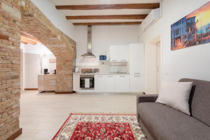 Ca' del Pozzo Loft Apartment - image 19