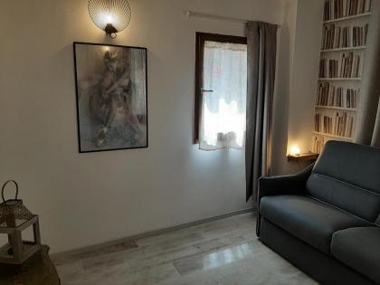 ISEPO APARTMENT - image 6