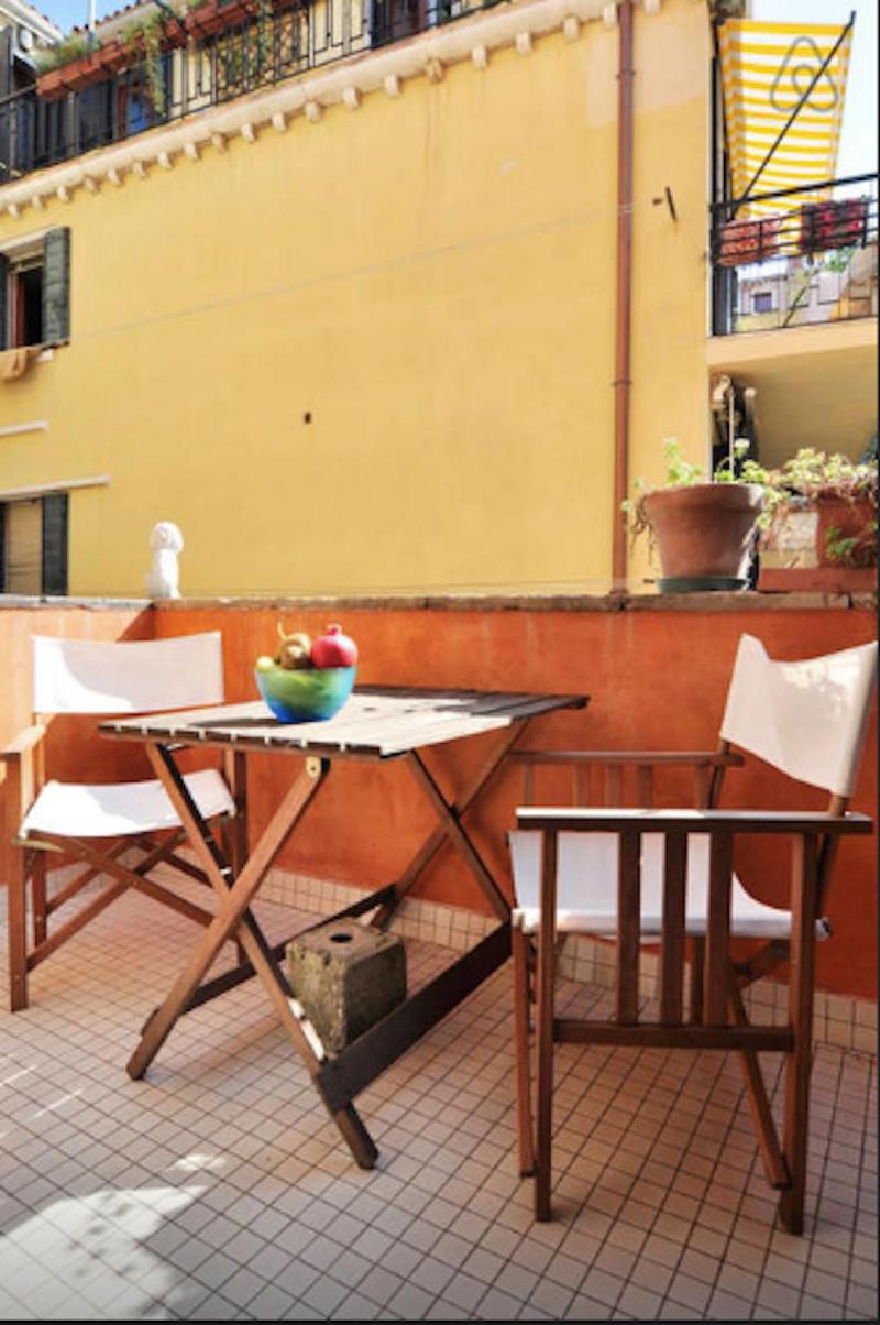 San Rocco -  Lovely canal view and private terrace - image 3