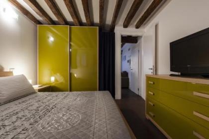 San Giacomo pied-a-terre house - image 15