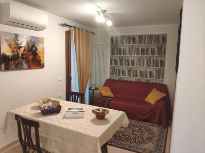 La Casa di Sonia Apartment - image 11