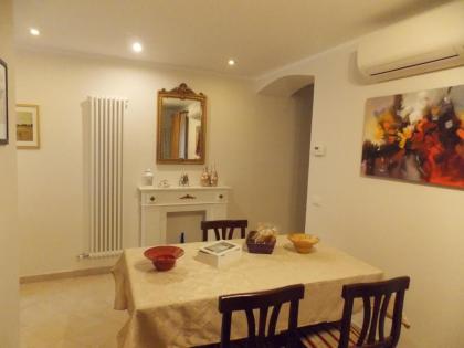 La Casa di Sonia Apartment - image 14