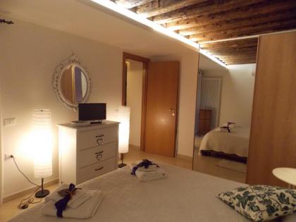 La Casa di Sonia Apartment - image 17