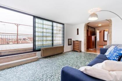 Ponte di Rialto Penthouse with Panoramic Terrace - image 1