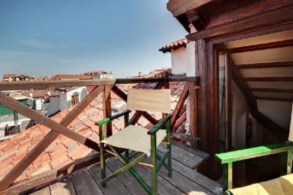 SAN MARCO ROOF TERRACE APARTMENT - image 10