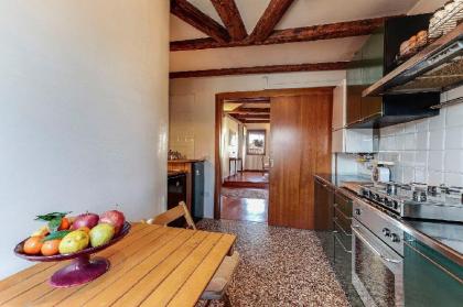 CA' GIULIA APARTMENT VENICE - image 10