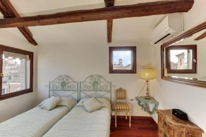 CA' GIULIA APARTMENT VENICE - image 14