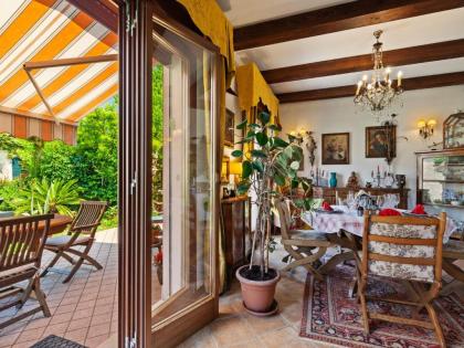 Scenic Villa in Lido di Venezia with Garden - image 15