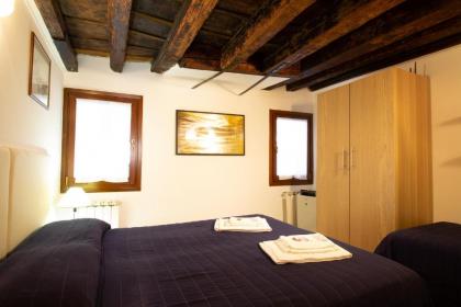 Veneziacentopercento Nicoli Apartment - image 8