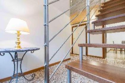 CA CICOGNA spacious central location AC and WiFi Venice 