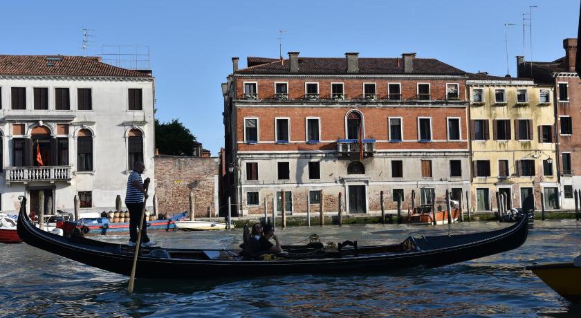 Bed and breakfast Vista sul Canal Grande - image 2