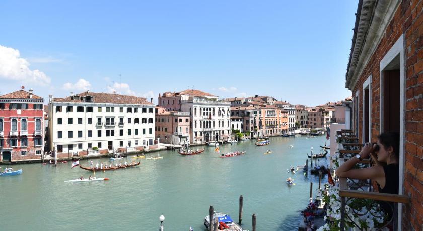 Bed and breakfast Vista sul Canal Grande - image 3