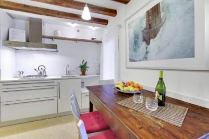 Cozy Apartment up to 4 in Biennale Giardini by Bricola Apartments - image 6