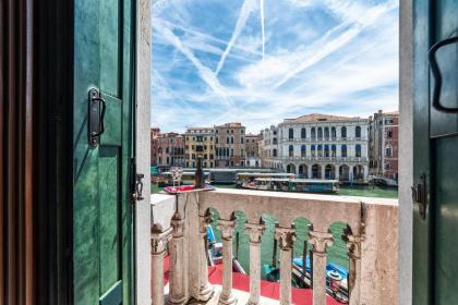 Royal Rialto Apartment - Grand Canal View - image 4