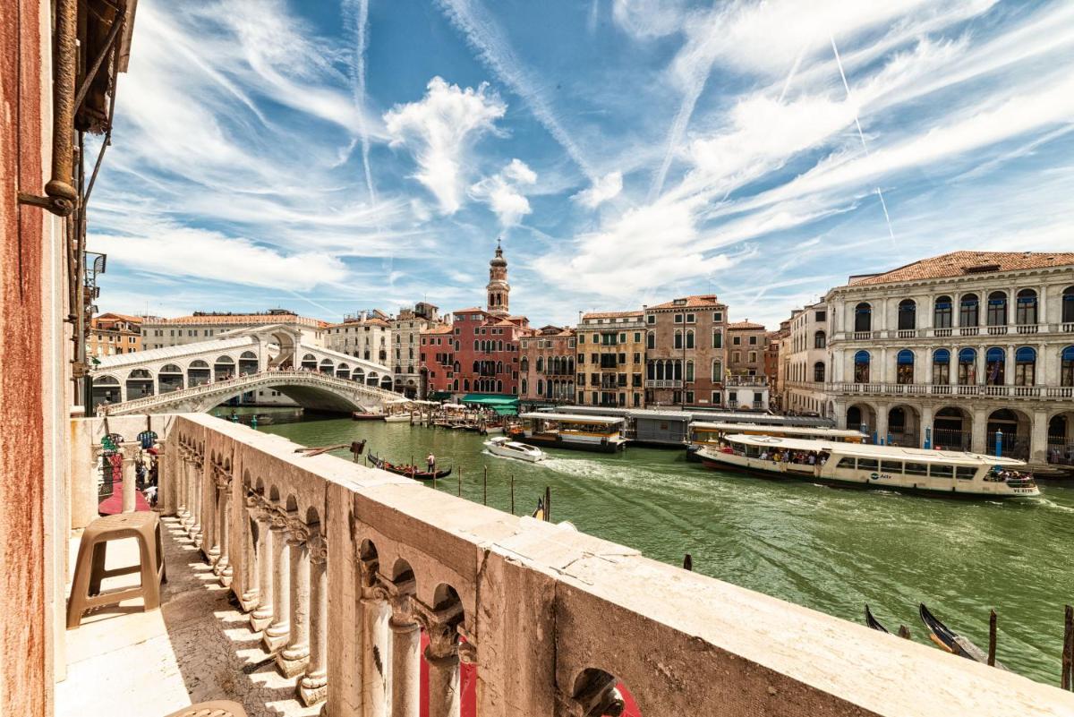 Royal Rialto Apartment - Grand Canal View - image 6